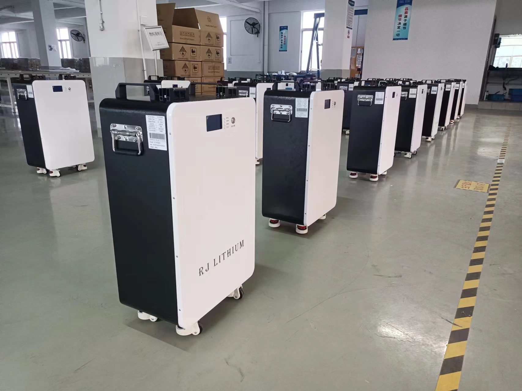 Foshan Rj Tech V Ah Kwh Lifepo Battery With Deye Hybrid Kw