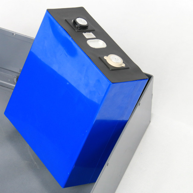 3.2V 140Ah LiFePO4 Cell LiFePO4 Waterproof Solar Wind turbine Energy